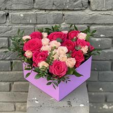 Цветочная композиция из Розы в коробке в Солнечногорске