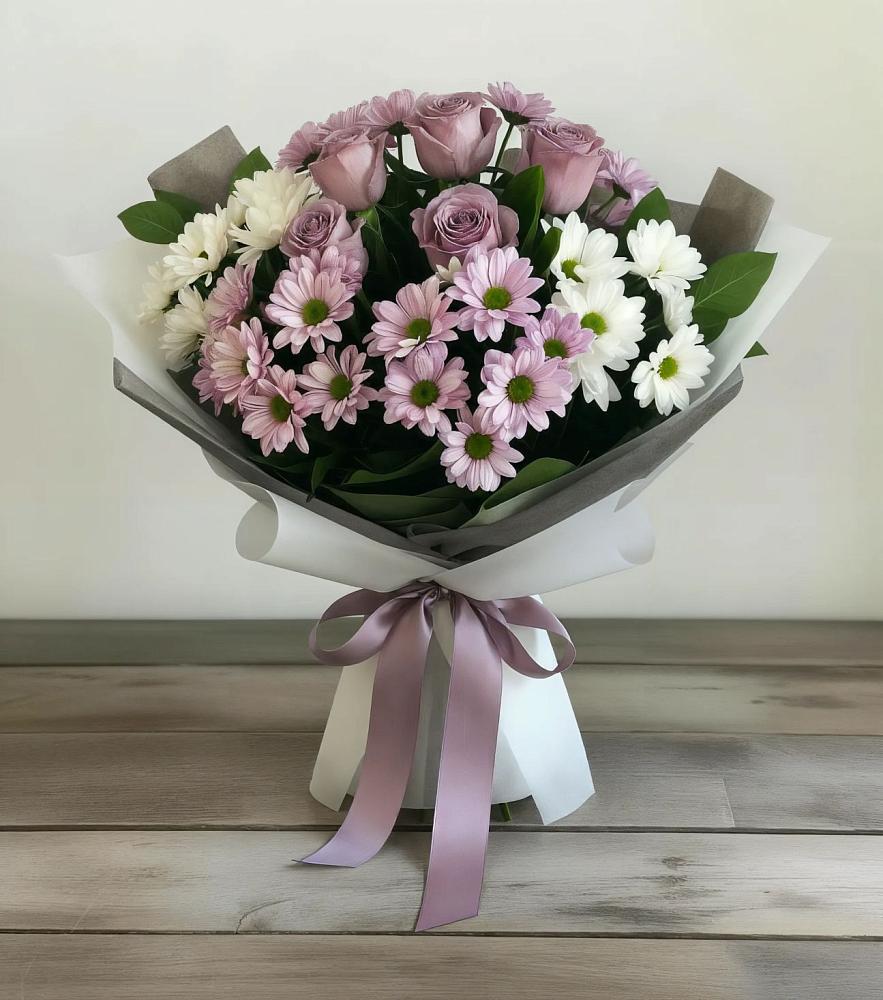 Букет цветов из: Хризантемы и Розы в Солнечногорске
