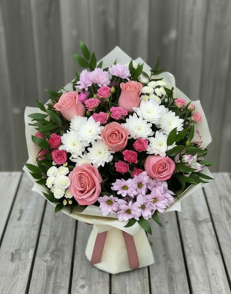 Букет цветов из: Альстромерии, Гвоздики, Розы и Хризантемы в Солнечногорске