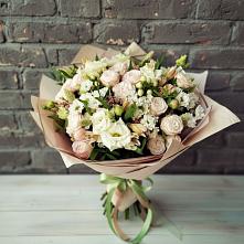 Букет цветов из:  Альстромерии, Розы и Хризантемы в Солнечногорске
