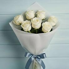 Букет 7 Белых роз Эдлесс Лав в Солнечногорске
