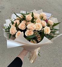 Букет Кремовые розы Латте в Солнечногорске