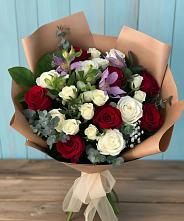 Букет цветов из:  Розы и Альстромерии в Солнечногорске
