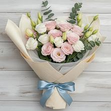 Букет цветов из:  Лизиантусы в Солнечногорске