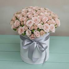 Цветочная композиция из Розы в шляпной коробке в Солнечногорске