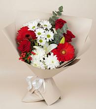 Букет цветов из:  Розы, Хризантемы, Герберы и Лилии в Солнечногорске
