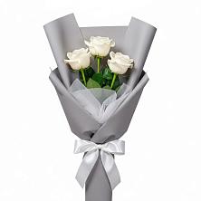 Букет 3 белые розы в Солнечногорске