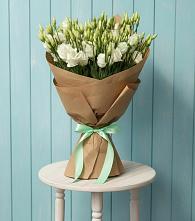 Букет цветов из:  Лизиантусы в Солнечногорске