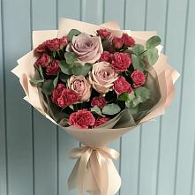 Букет цветов из:  Гвоздики и Розы в Солнечногорске