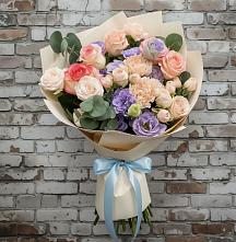 Букет цветов из:  Розы, Лизиантусы и Гвоздики #REPLACE_PRED# Солнечногорске