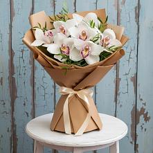 Букет цветов из:  Орхидеи и Розы в Солнечногорске